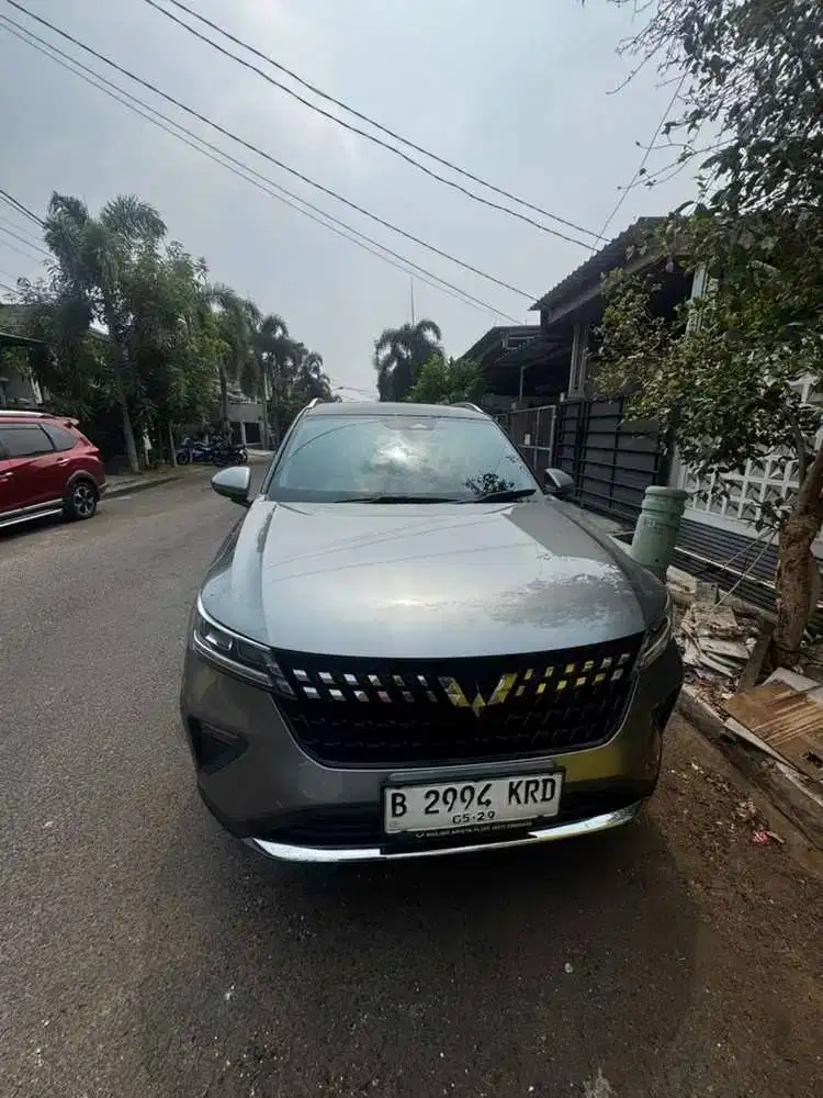 Wuling Alvez 1.5 AT 2023 – KM 70 Ribu, SUV Bensin Abu-Abu
