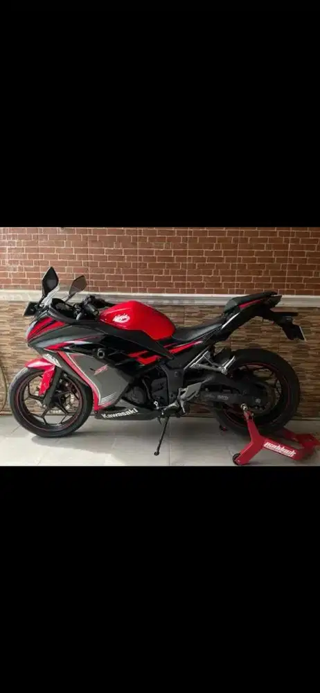 Kawasaki Ninja 250 SE