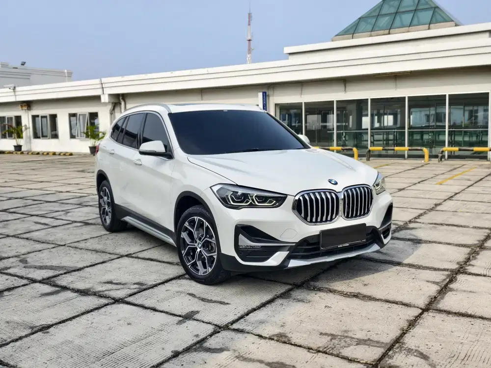 [KM 7.000]BMW X1 XLINE SDRIVE 1.8i LCI PUTIH AT 2021 GRESS LIKE NEW