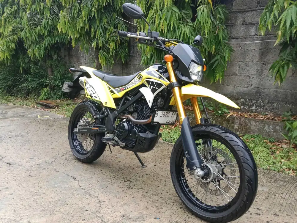 Kawasaki d tracker 150 SE th 2020 bisa kredit