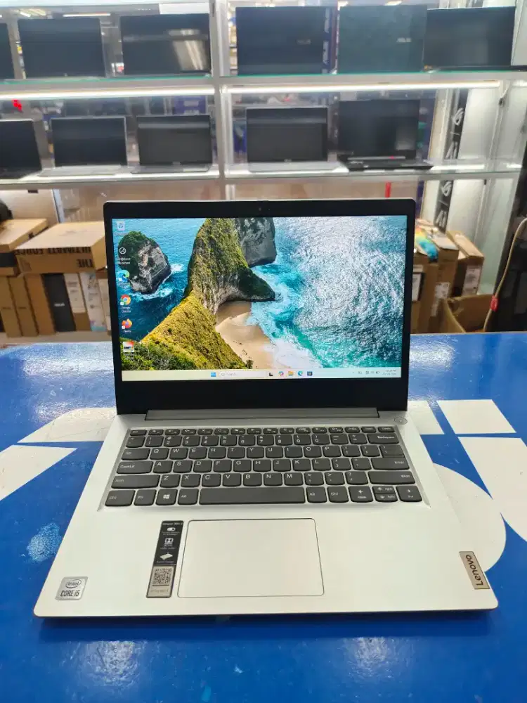 Lenovo IDEAPAD core i5 generasi 10