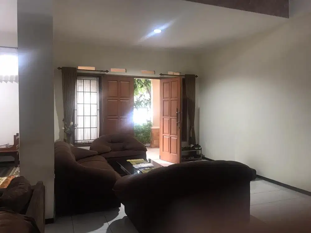 Dijual murah RUMAH TINGGAL 275m / 450m harga 2,75M