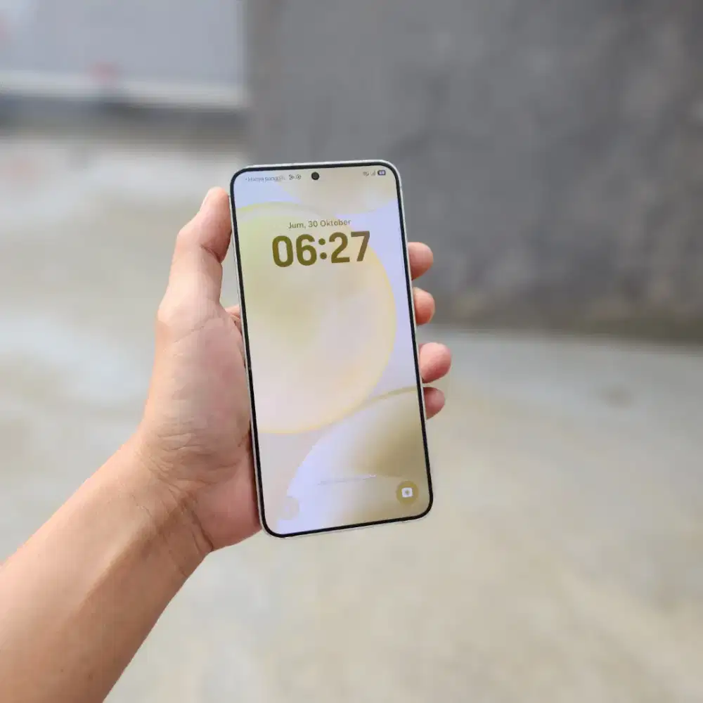 SAMSUNG GALAXY S24 PLUS SEIN 12/512 GB LECET PAKAI LCD NORMAL