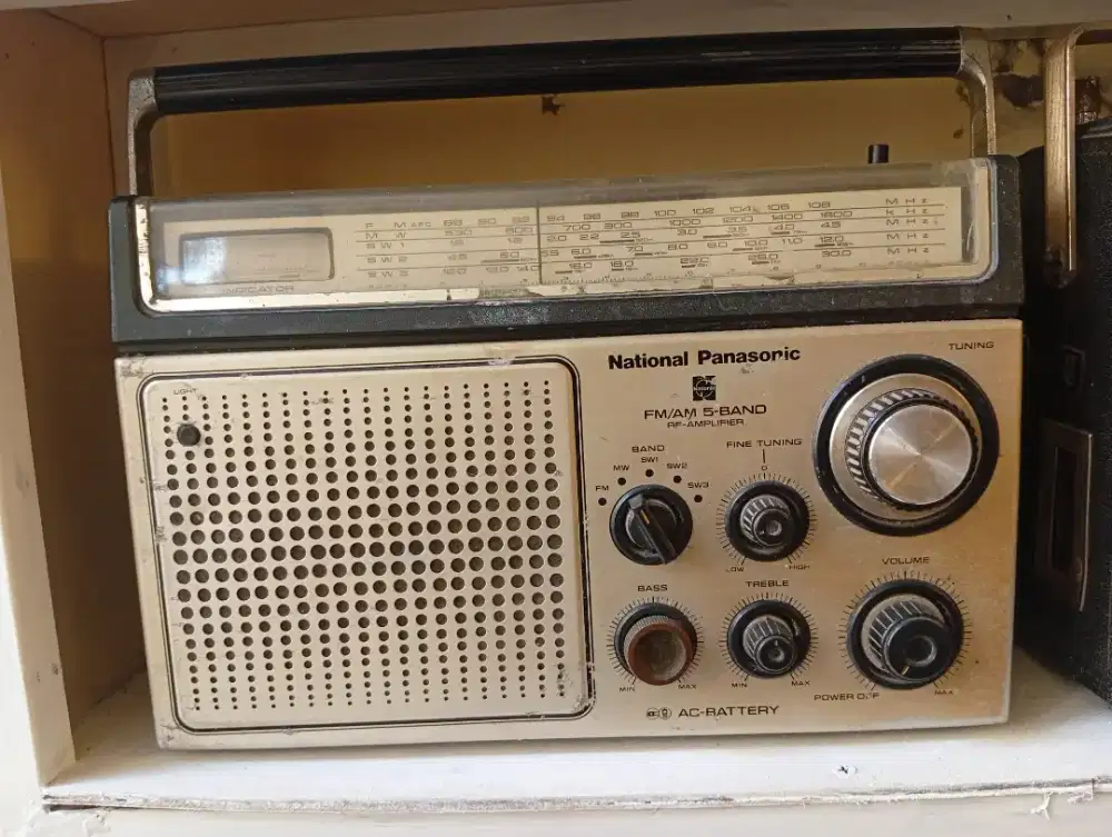 JUAL RADIO DAN TAPE LAMA JADOEL