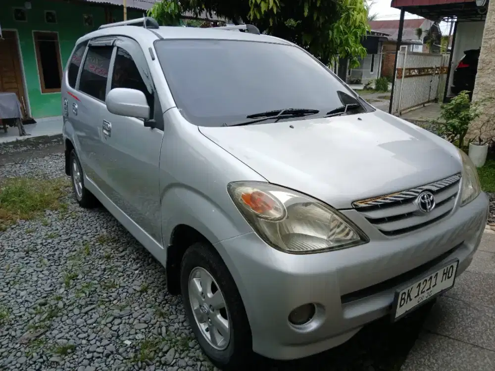 Avanza 1.3tipe E 2005 dibinjai
