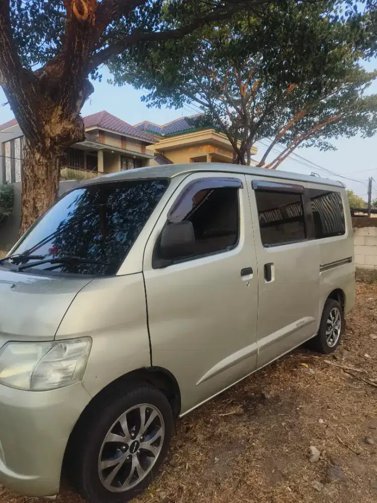 Daihatsu gran Max 1300 cc AC