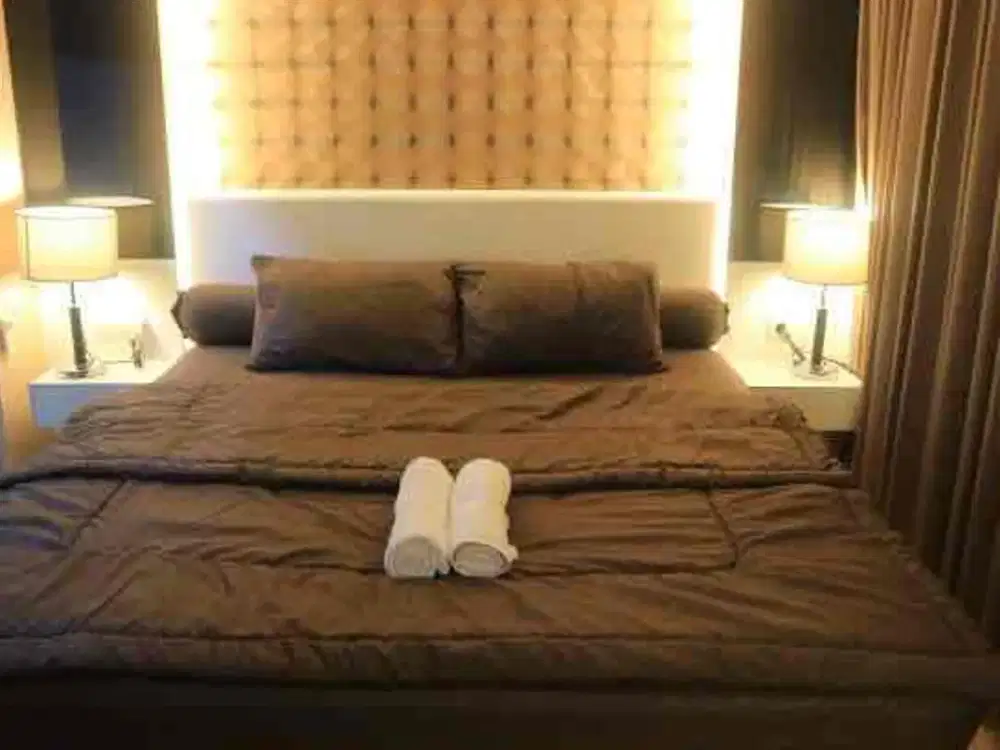 DIJUAL APARTMENT DAGO SUITES BANDUNG
* Apartment Name: Dago Suites
* Location: Sangkuriang 13, Bandung
* Tower/Floor/View: Lantai 12/Hadap Cihampelas (Premium Unit)
* Size: 41 m2
* Bedroom: 1
* Bathroom: 1
* ⁠strata title
* Condition: Fully Furnished, Wat
