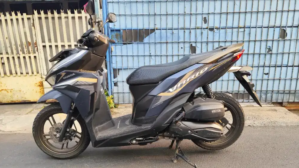 Honda vario 125 new keyless th 2023 b dki istimewa