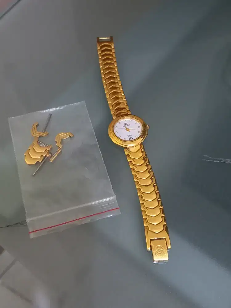 Jam tangan wanita Aries Gold