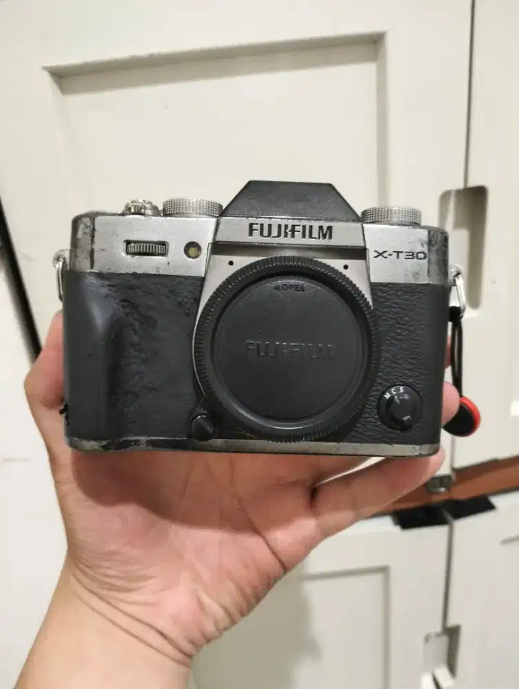 FUJIFILM XT30 BODY ONLY