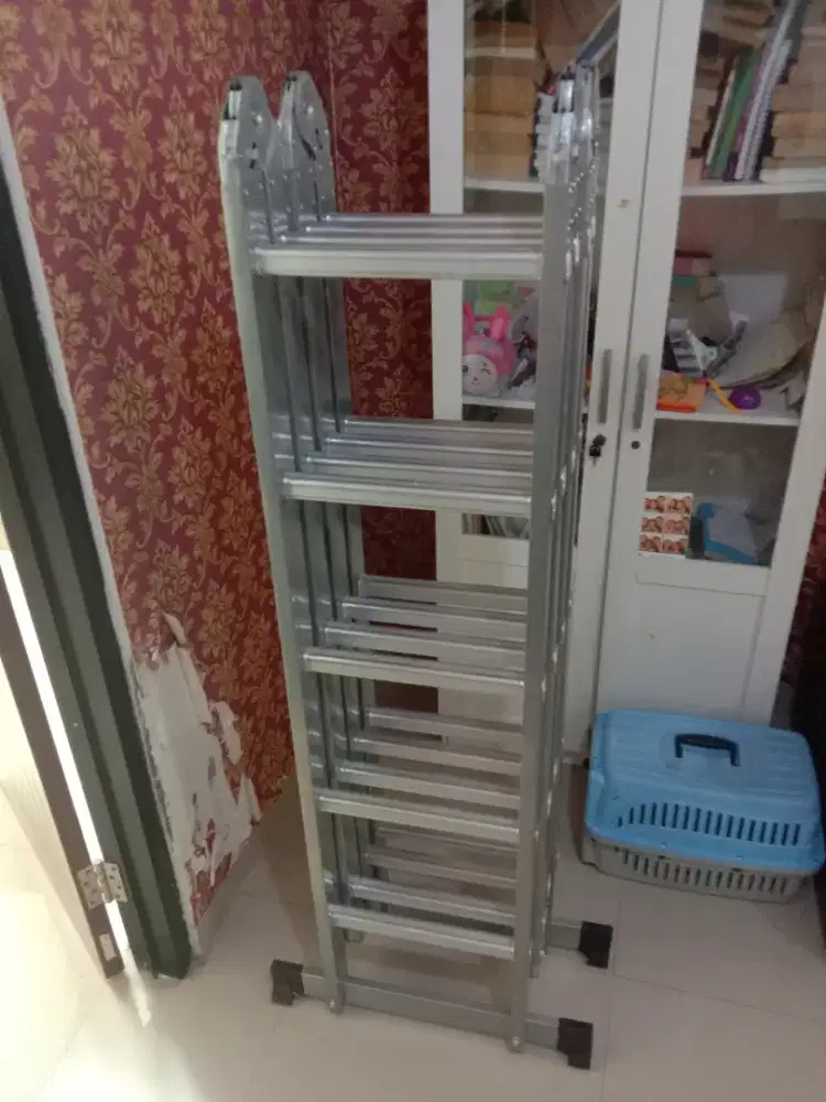 Di jual tangga aluminium