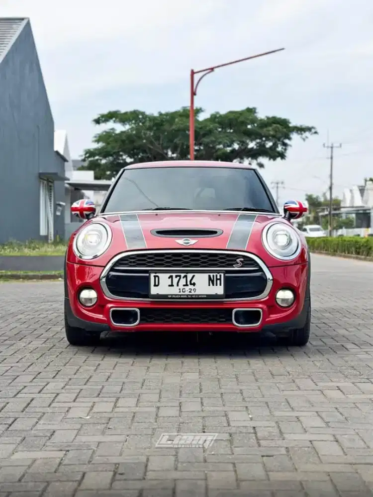MINICOOPER S 3 DOORS AT	2014
km 50rb
Kondisi masih sangat Bagus