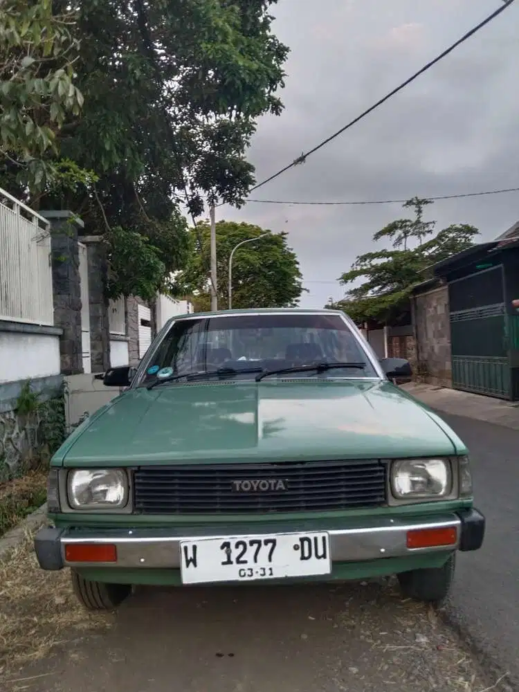 Toyota Corolla 1982 Bensin