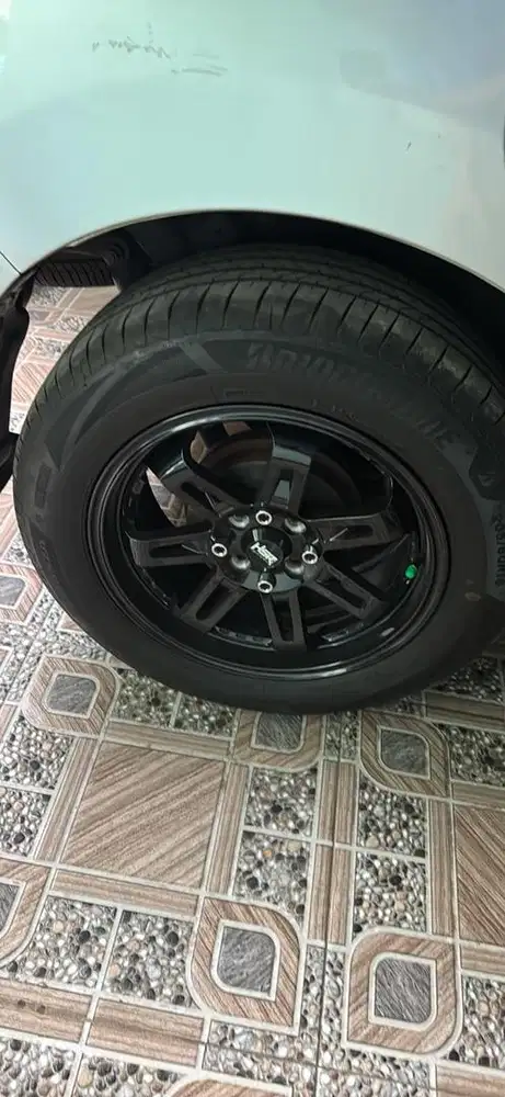 Di jual vlg hsr diamon r17 et40 lebar7