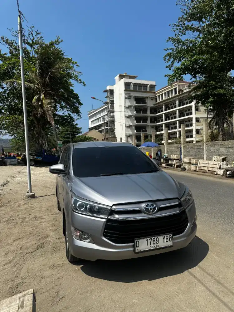 Toyota kijang innova v at solar