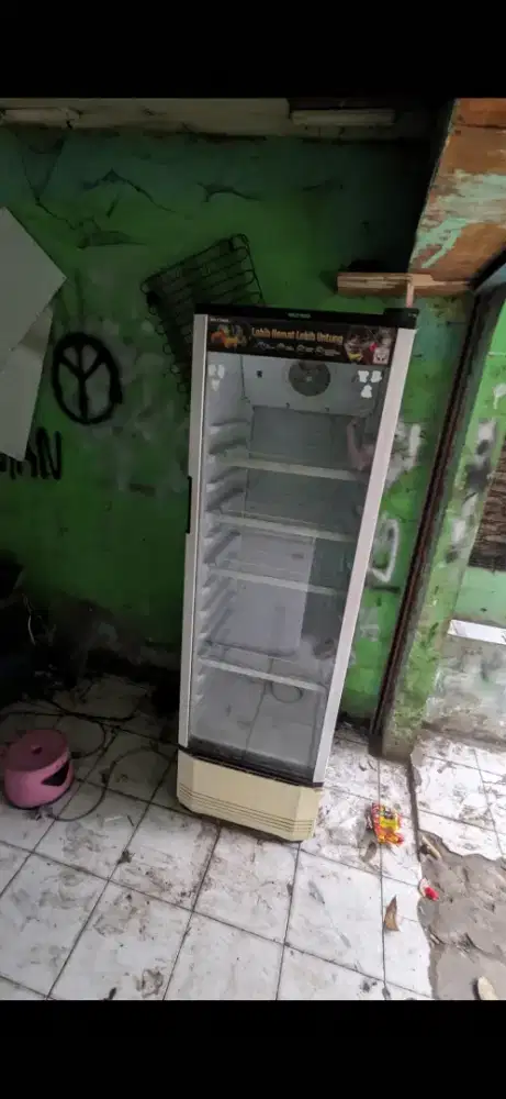 Jual bu showcase kulkas pendingin minuman second rasa baru