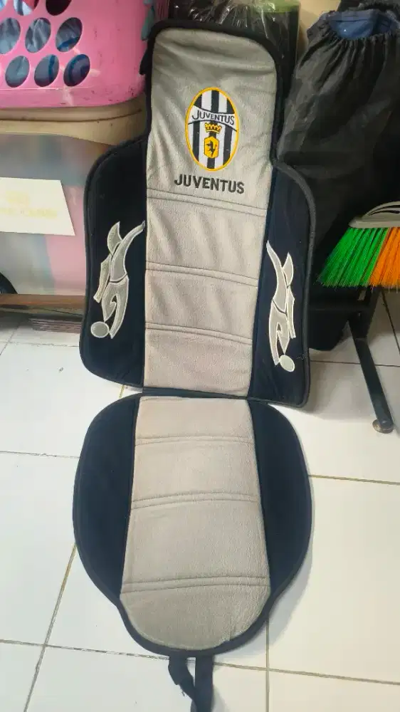 Cover alas jok depan mobil
