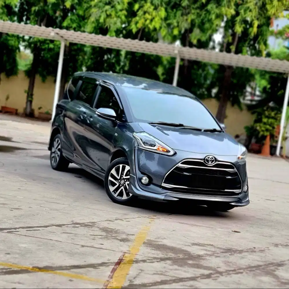 ‼️ DP MINIM ‼️ Toyota Sienta Q AT 2017 Otomatis Sliding Door