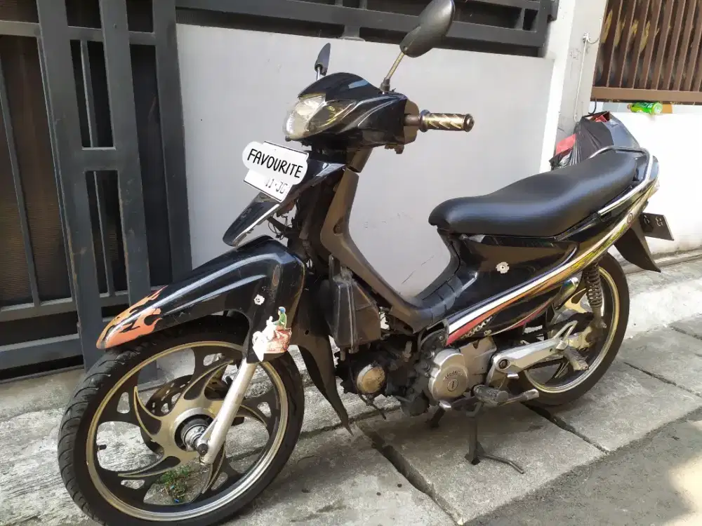 Jual suzuki smash 2005 ss lengkap, starter elektrik on, pakai harian