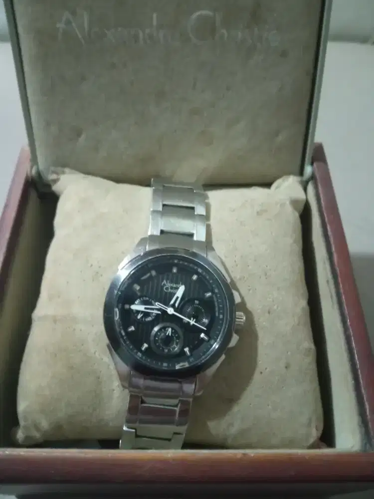 Jam tangan wanita Alexandre christie