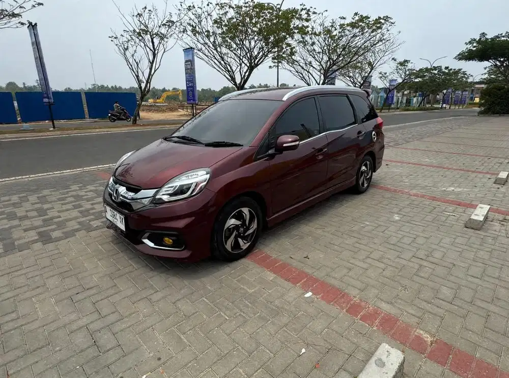Honda mobilio rs matic 2015