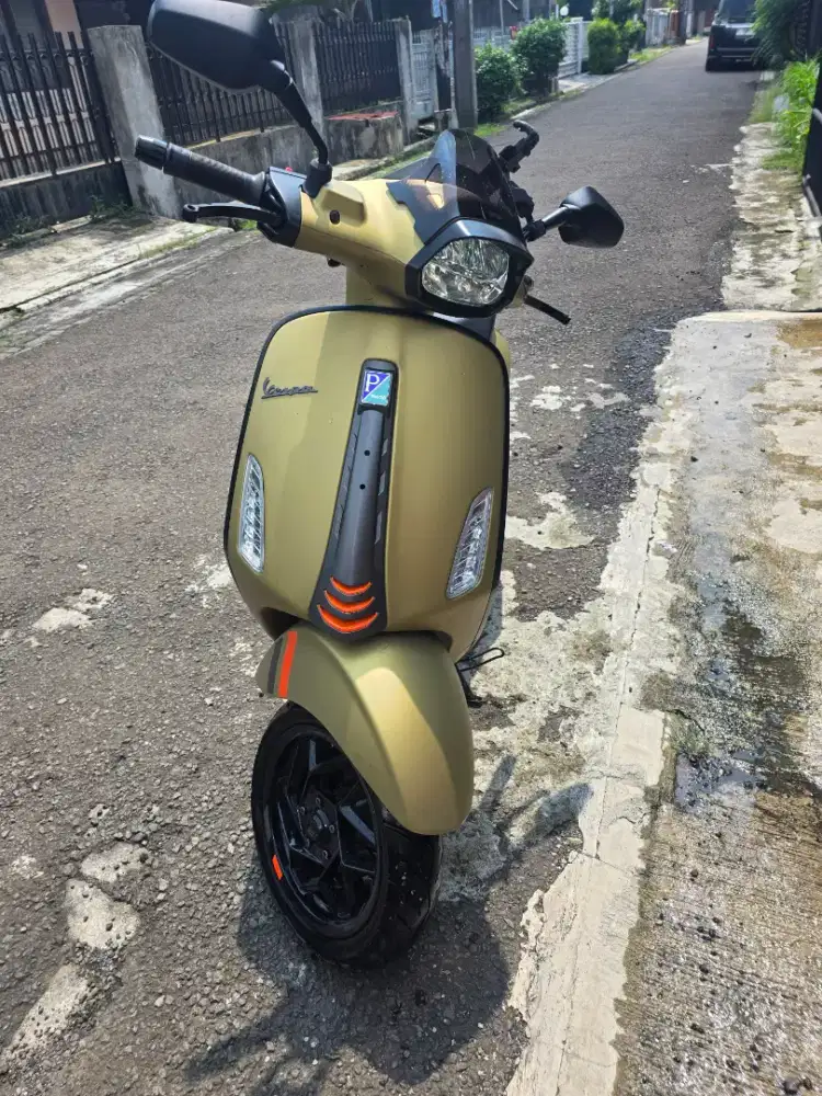 Jual Vespa Sprint S 150 3V i-Get keluaran tahun 2024