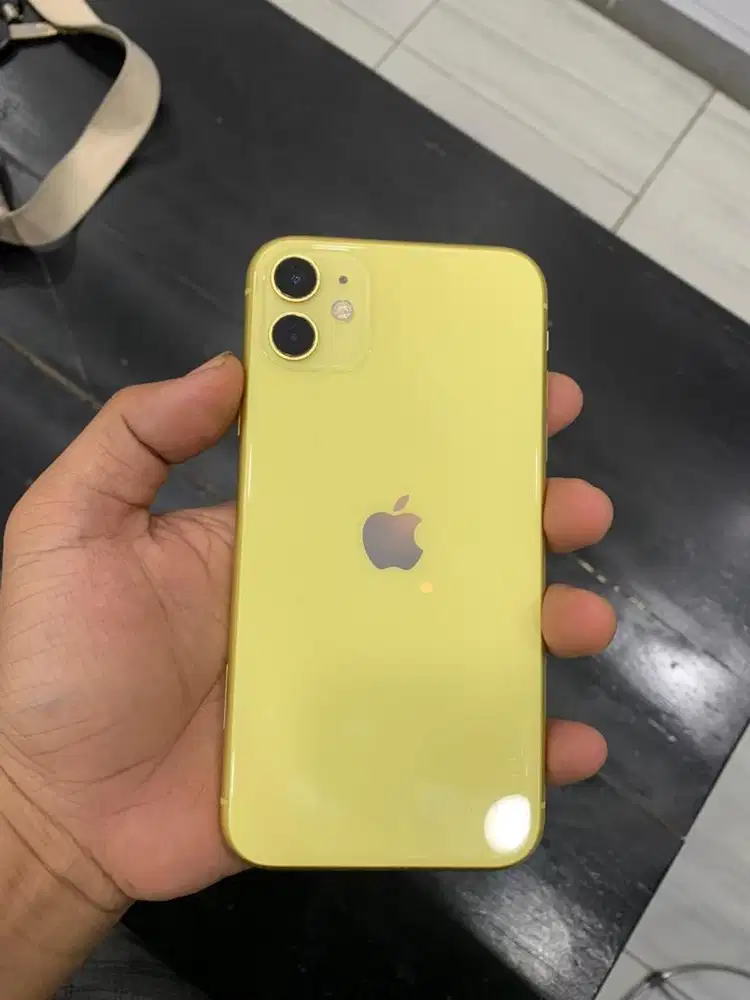 Iphone 11 basic 64gb inter fullset