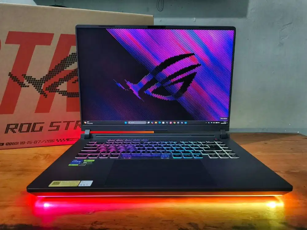 ROG G615JHR i7-14650HX 16/512GB RTX 5050 8GB 2.5K 240Hz Garansi 2027