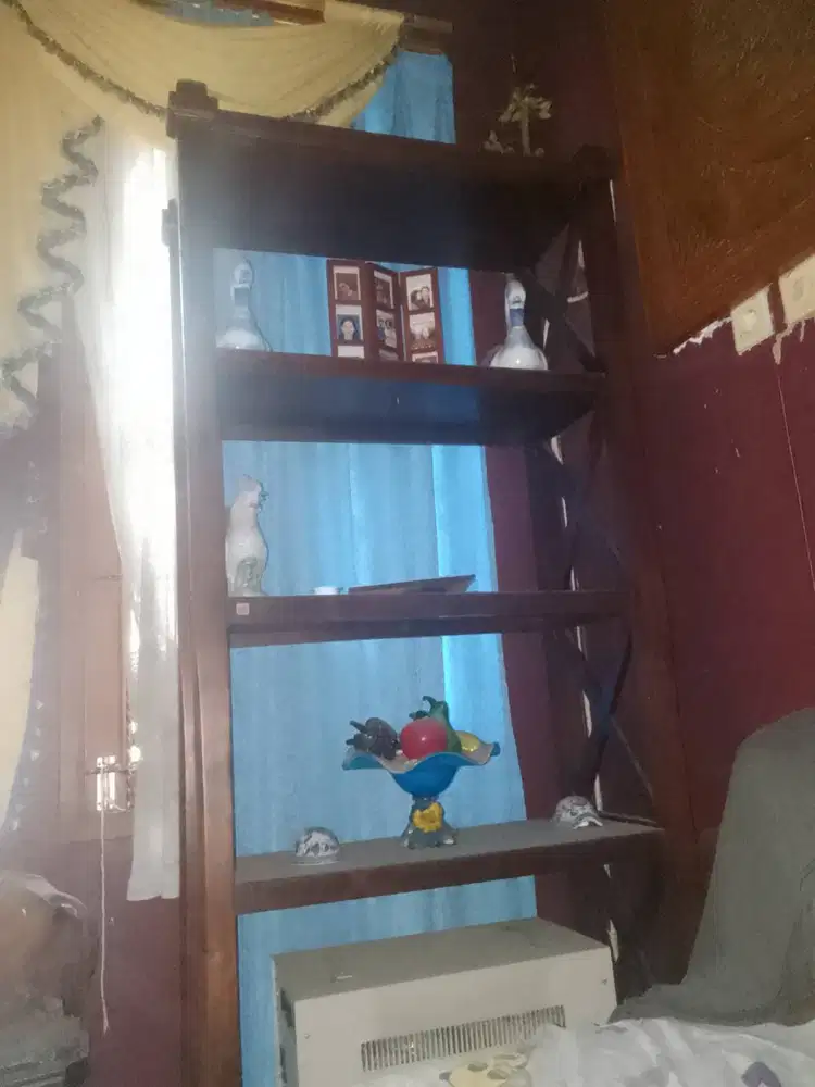 dijual rak pajangan dari jati