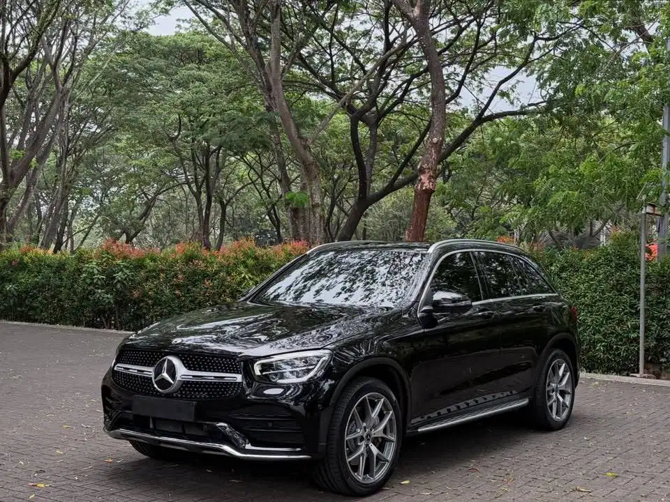 Mercedes Benz GLC200 AMG Line