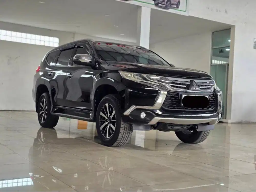 Mitsubishi Pajero Sport 2.4L Dakar AT Matic 2017 / Fortuner