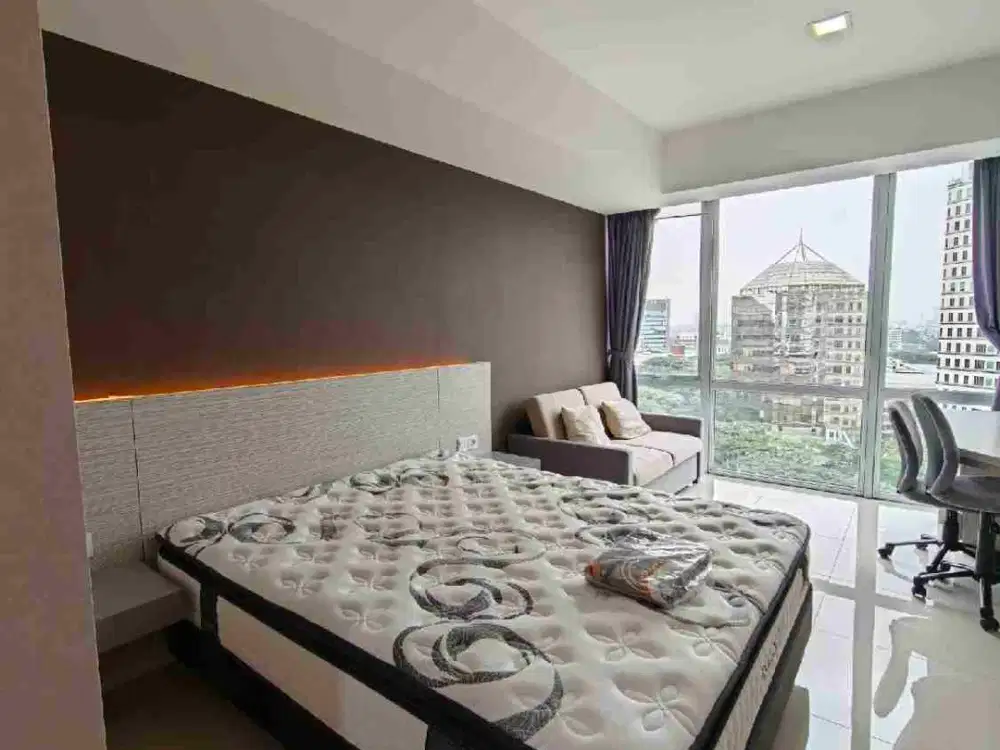 U Residence 3 apartemen, furnish mewah, lantai bawah dan view timur UPH