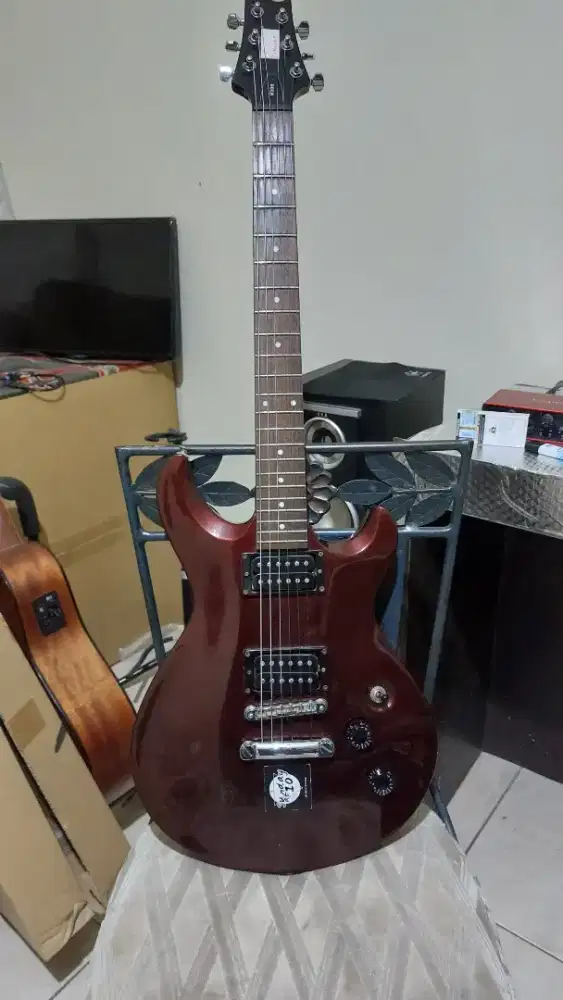 Gitar Elektrik Cort M200 Glossy Red