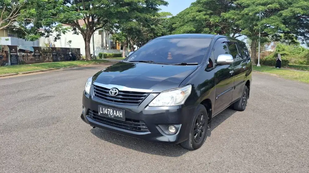 Kijang Innova Diesel Matic 2011