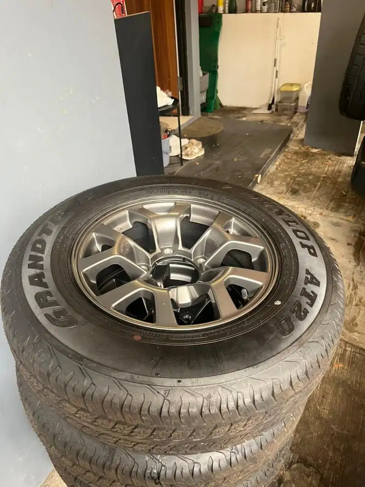 Velg dan Ban OEM Jimny JB74 CBU japan