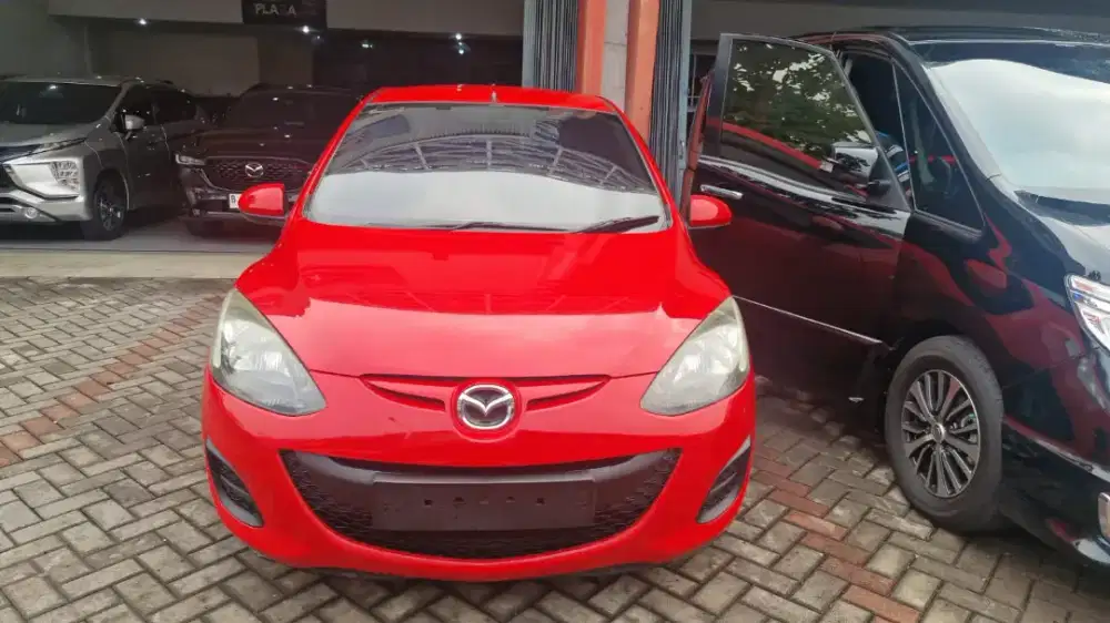 Mazda 2 V  1.5 Automatic 2013 Bensin Merah Metalik