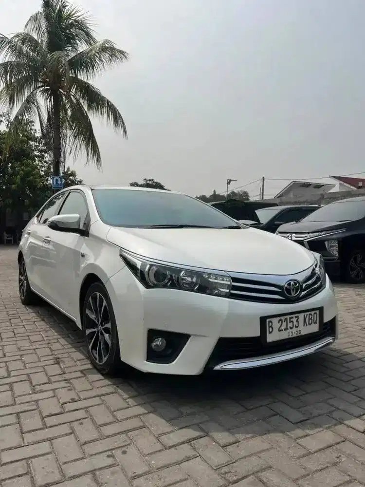 FOR SALE! Toyota Corolla Altis 1.8 V AT 2016 – KM 75 Ribu, An Pribadi