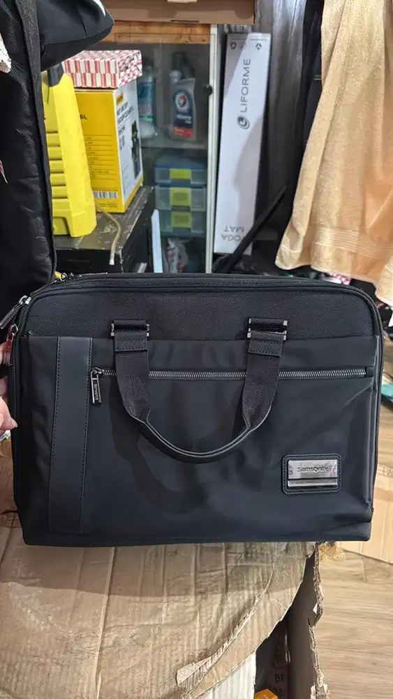 Tas Pria Samsonite