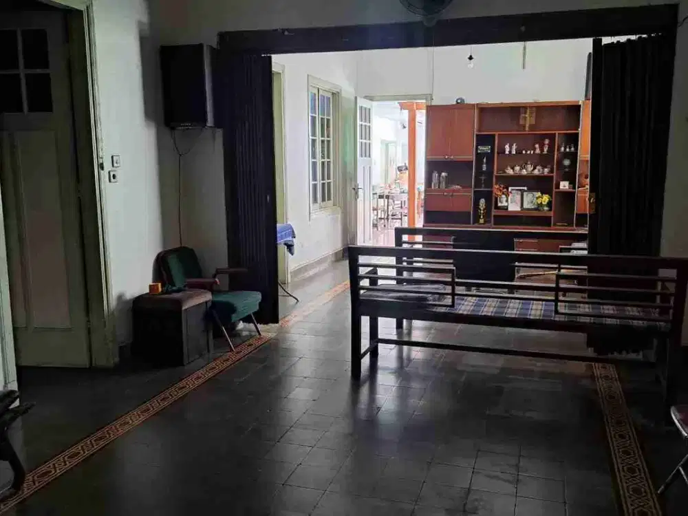 Dijual Rumah Siap Huni Di jalan Gatot Subroto Bandung