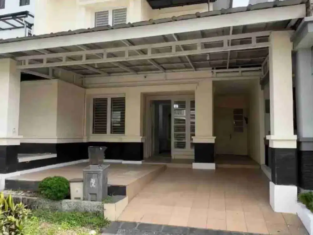 RUMAH KOTA WISATA CIBUBUR SHM BANGUNAN RAPI SIAP HUNI LOKASI STRATEGIS AKSES TOL DEKAT LIVING WORD
