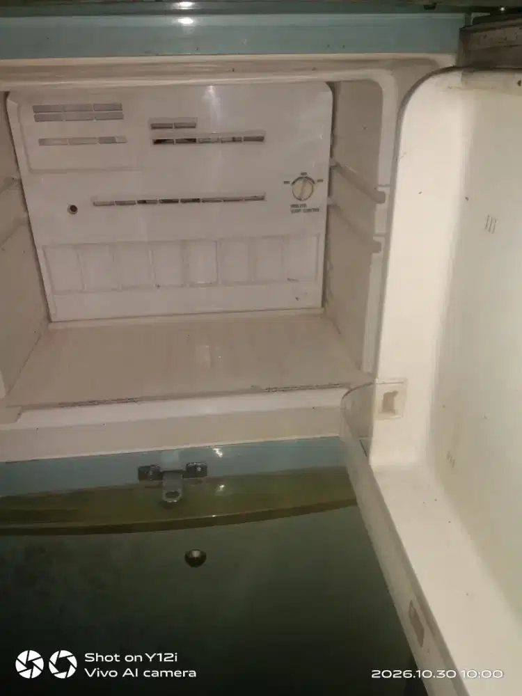 Kulkas sharp 2 pintu