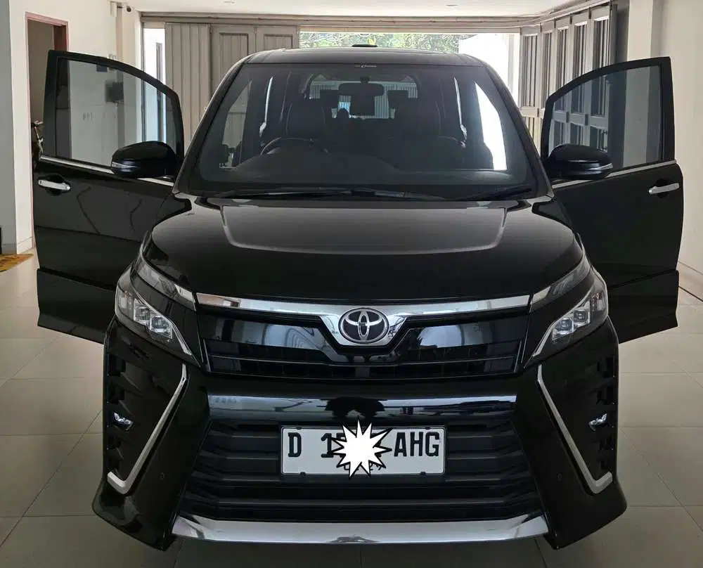 Toyota Voxy 2018 Bensin