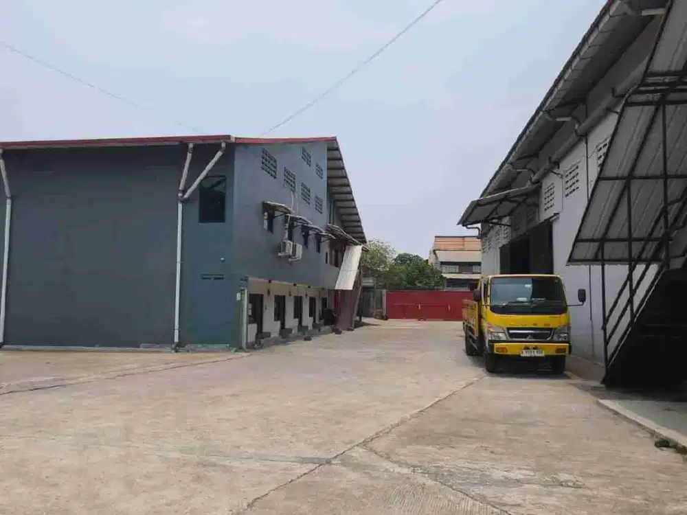 Di sewakan Gudang di Bantar Gebang Bekasi akses Kontiner 40 feet luas 1600 M