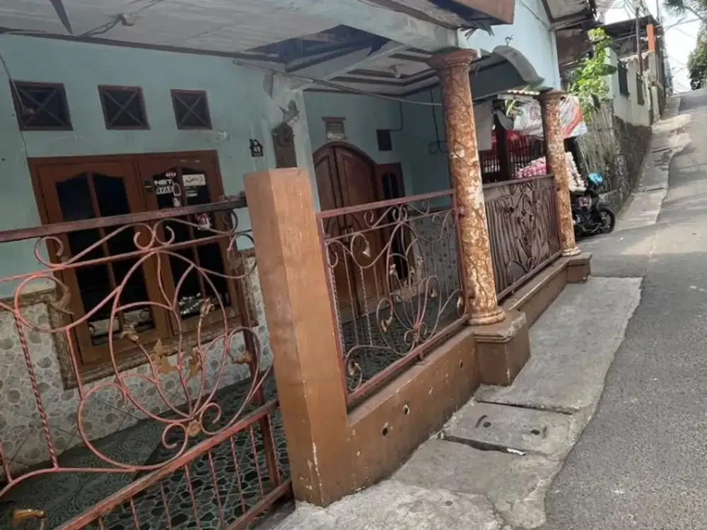 Dijual rumah dekat stasiun lenteng agung akses mobil 1
