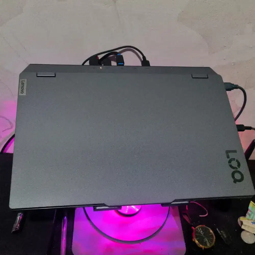 Laptop LOQ 15IAX9