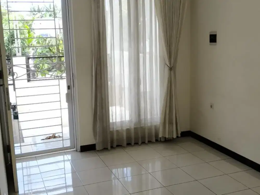 TERMURAH DIJUAL RUMAH NYAMAN SIAP HUNI MINIMALIS LOKASI DI TAMAN KOPO INDAH 1 (TKI 1) CLUSTER GREENVILLE BANDUNG