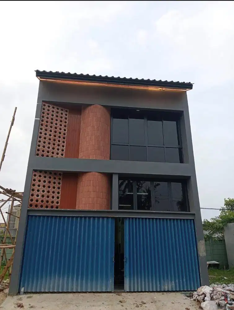 Dijual Cepat Ruko 2 lantai bekas kantor