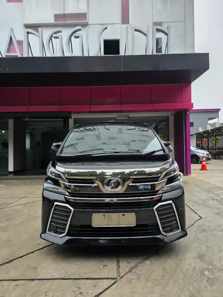 Toyota Vellfire Z 2.5 CBU 2015 Captain Seat 2016