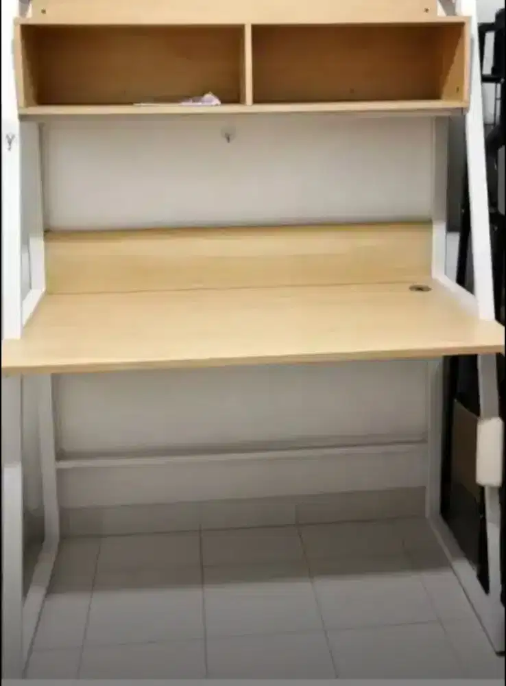 Jual meja kantor/meja kerja gerald brand informa spt foto,1,4jt bsnego