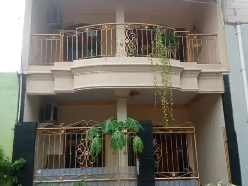 Dijual Rumah 4KT 70m² di Rorotan Malaka
